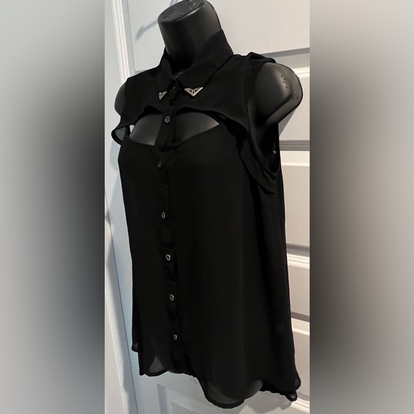 🥈 Poetry Sheer Hi-Low Collar Tip Cut-Out Blouse - Picture 5 of 12